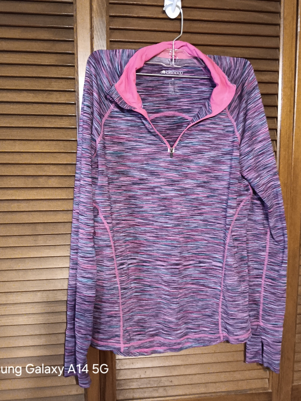 Active Quarter-Zip Pullover Top in Pink Twist